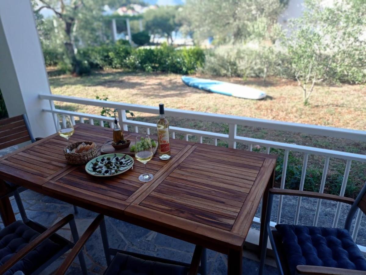 My Mediterranean Villa With Huge Garden And Own Parking Лумбарда Екстериор снимка